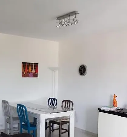 Tres Lumineux Apartment Antibes